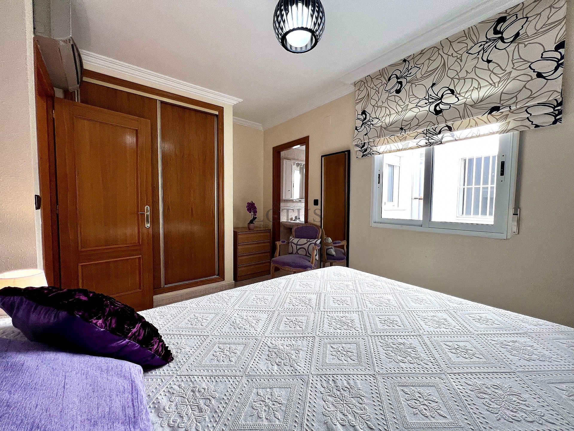 TAKLÄGENHET MED HAVSUTSIKT I TORREVIEJA - Lotus Properties