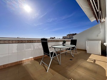 ÁTICO CON VISTAS AL MAR - CENTRO DE TORREVIEJA - Lotus Properties