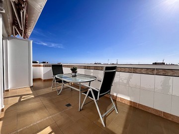 ÁTICO CON VISTAS AL MAR - CENTRO DE TORREVIEJA - Lotus Properties