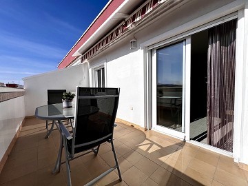 ÁTICO CON VISTAS AL MAR - CENTRO DE TORREVIEJA - Lotus Properties