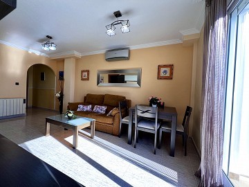 TOP FLOOR WITH SEA VIEWS - TORREVIEJA CENTER - Lotus Properties