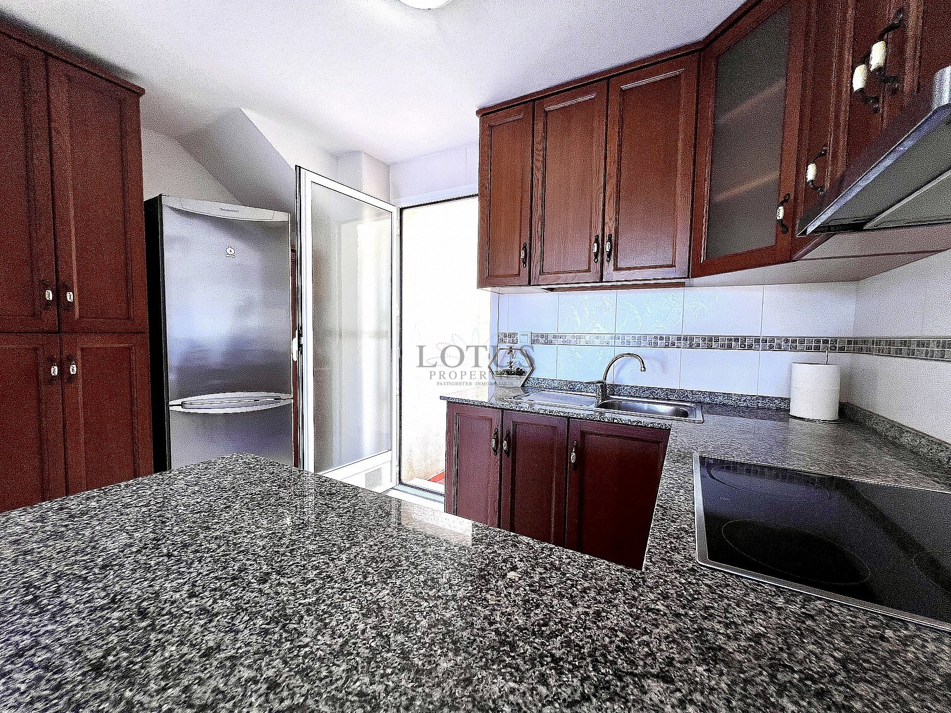 STADSHUIS - KORTE TERMIJN VERHUUR - Lotus Properties