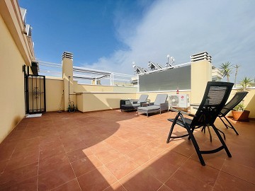 Topfloor in sought-after Urb. Altos de la Bahia XI with roof terrace and sea view! - Lotus Properties