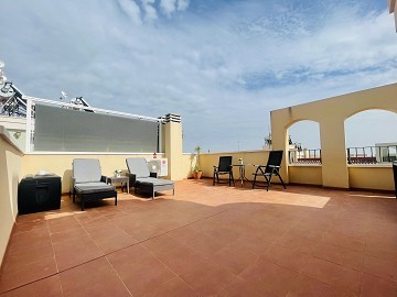 Topfloor in sought-after Urb. Altos de la Bahia XI with roof terrace and sea view! - Lotus Properties