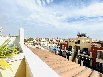 Topfloor in sought-after Urb. Altos de la Bahia XI with roof terrace and sea view! - Lotus Properties