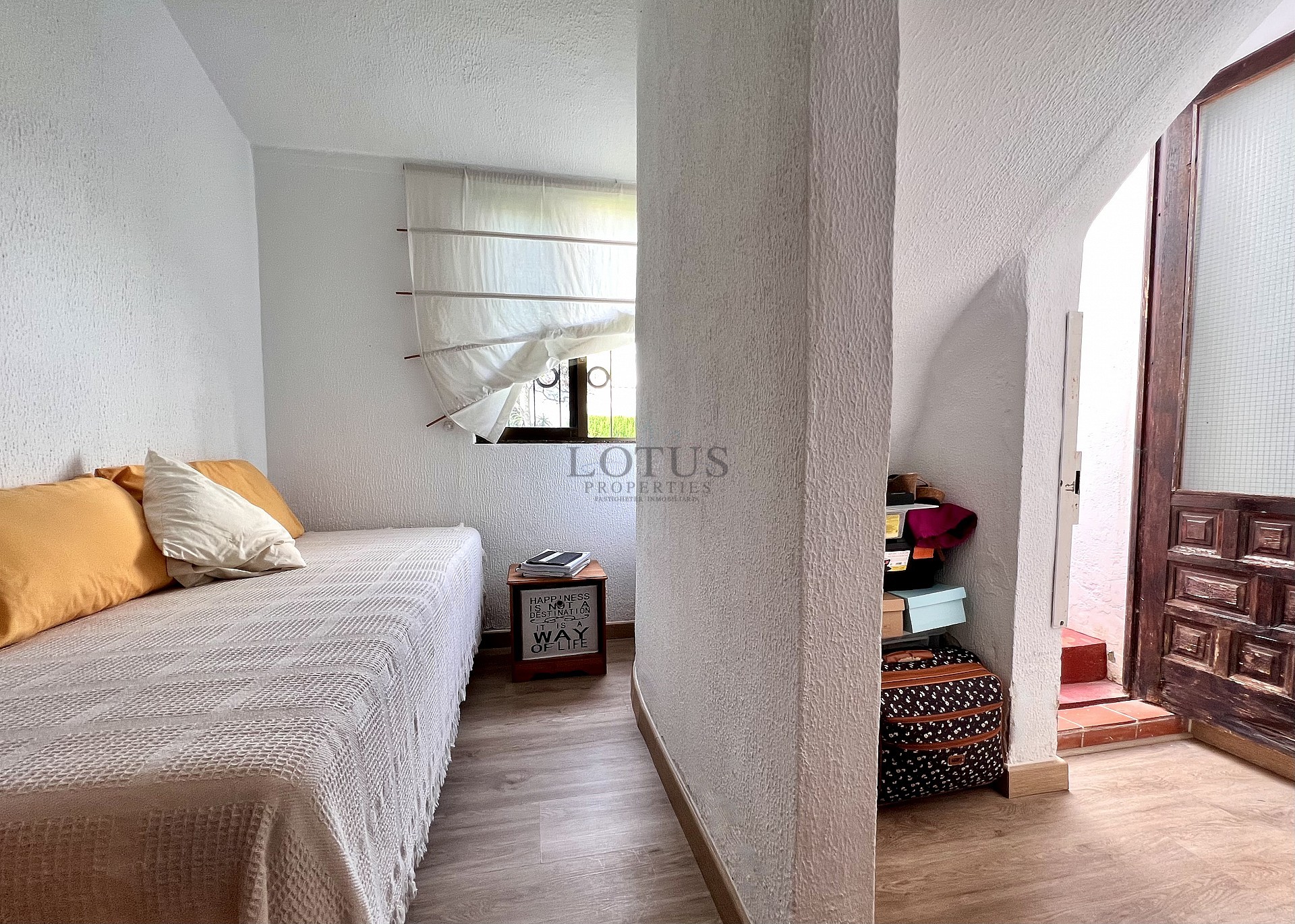 дом с частным солярием районе Ла Флорида. - Lotus Properties