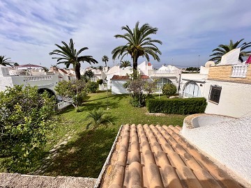 Bonita casa con amplio solarium en La Florida.  - Lotus Properties