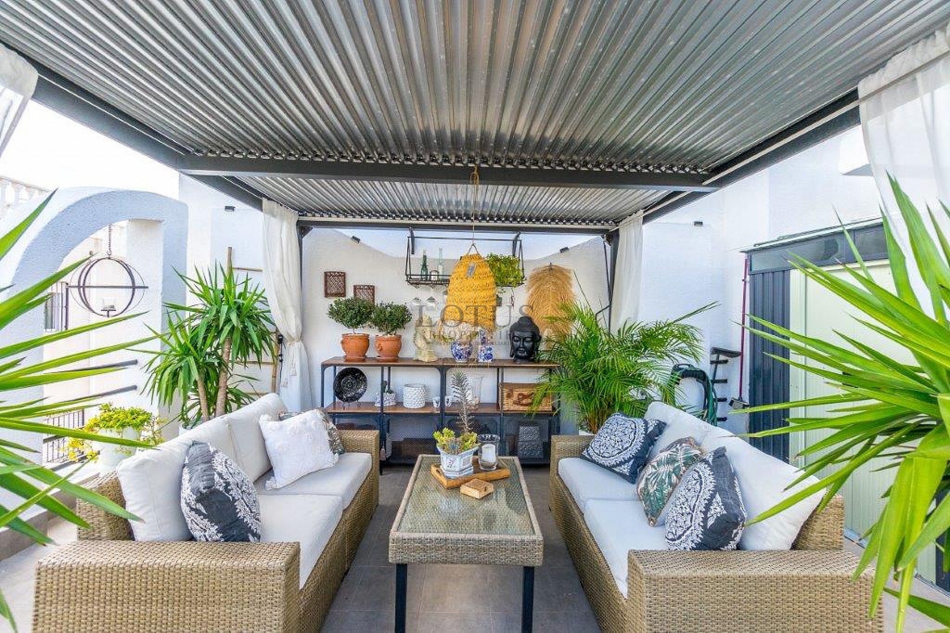 Super nice renovated terraced house in Urb. Doňa Inės with roof terrace and garden - Lotus Properties