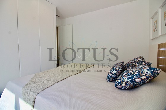 Mark & Takvåningar med 3 Sovrum - Torrevieja - Lotus Properties