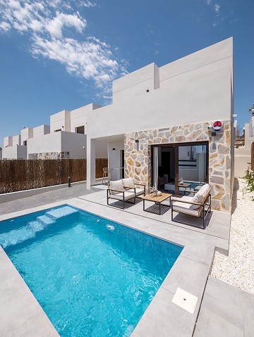 Villa Ilios - Villamartin  - Lotus Properties