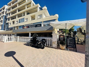 Bungalow de planta alta con vistas al mar en Altos de la Bahia, Torrevieja - Lotus Properties