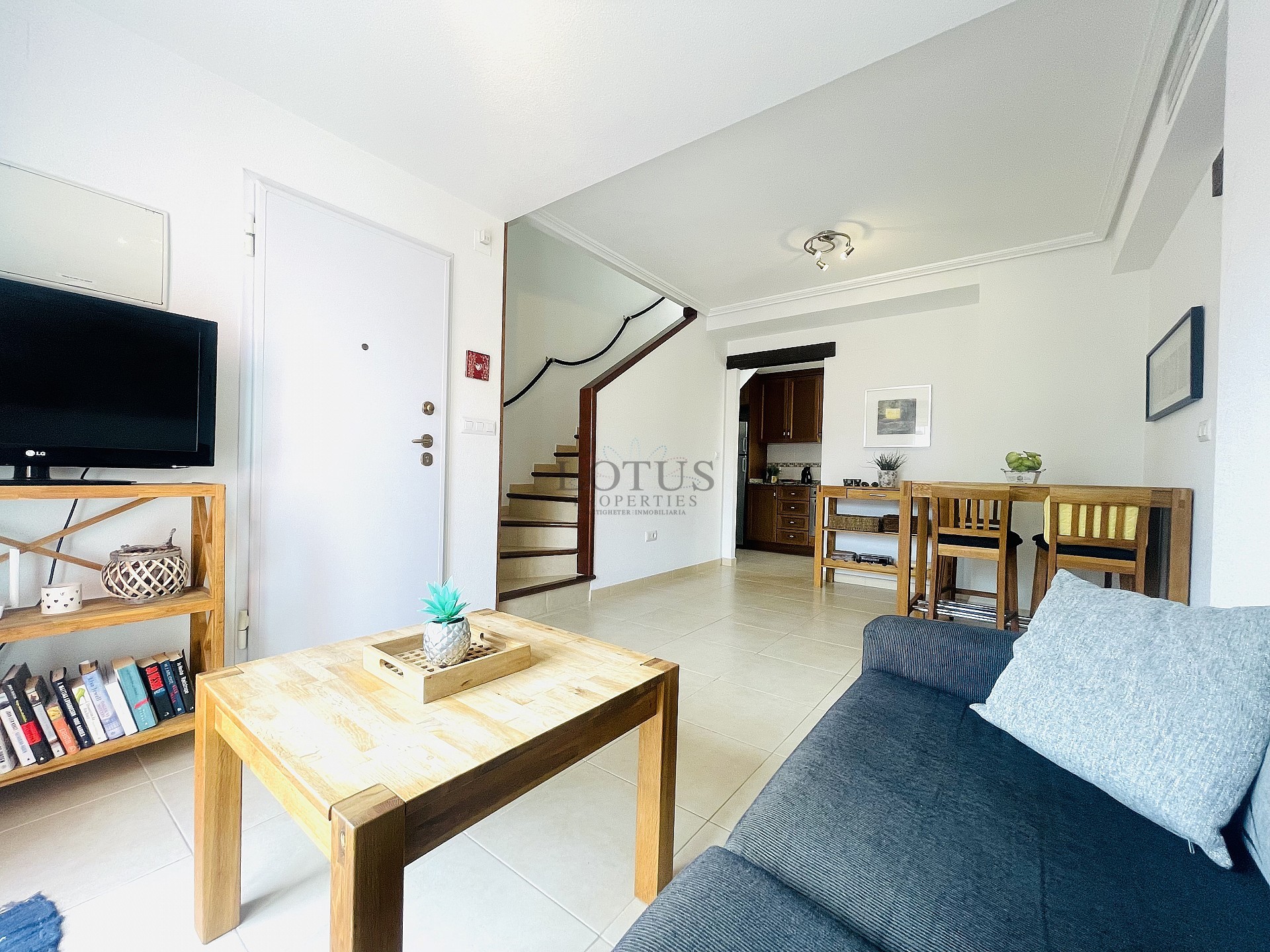 Takvåning i eftertraktade Urb. Altos de la Bahia XI med takterrass och poolutsikt!! - Lotus Properties