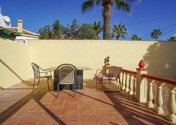 Beautiful 3 bedrooms villa with private pool in San Luis - Lotus Properties