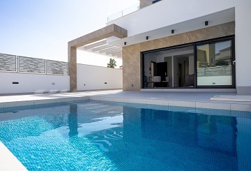 Last villa in Villamartin area - Lotus Properties