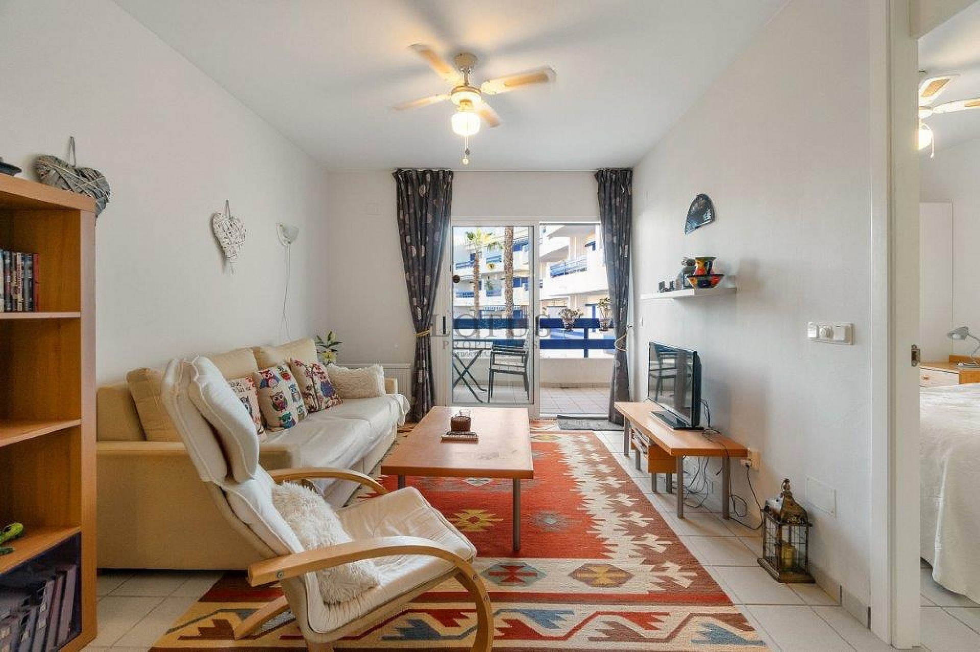 Superfin lägenhet i populära Res. La Calma med 4 pooler i Playa Flamenca - Lotus Properties