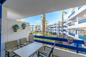 Superfin lägenhet i populära Res. La Calma med 4 pooler i Playa Flamenca - Lotus Properties