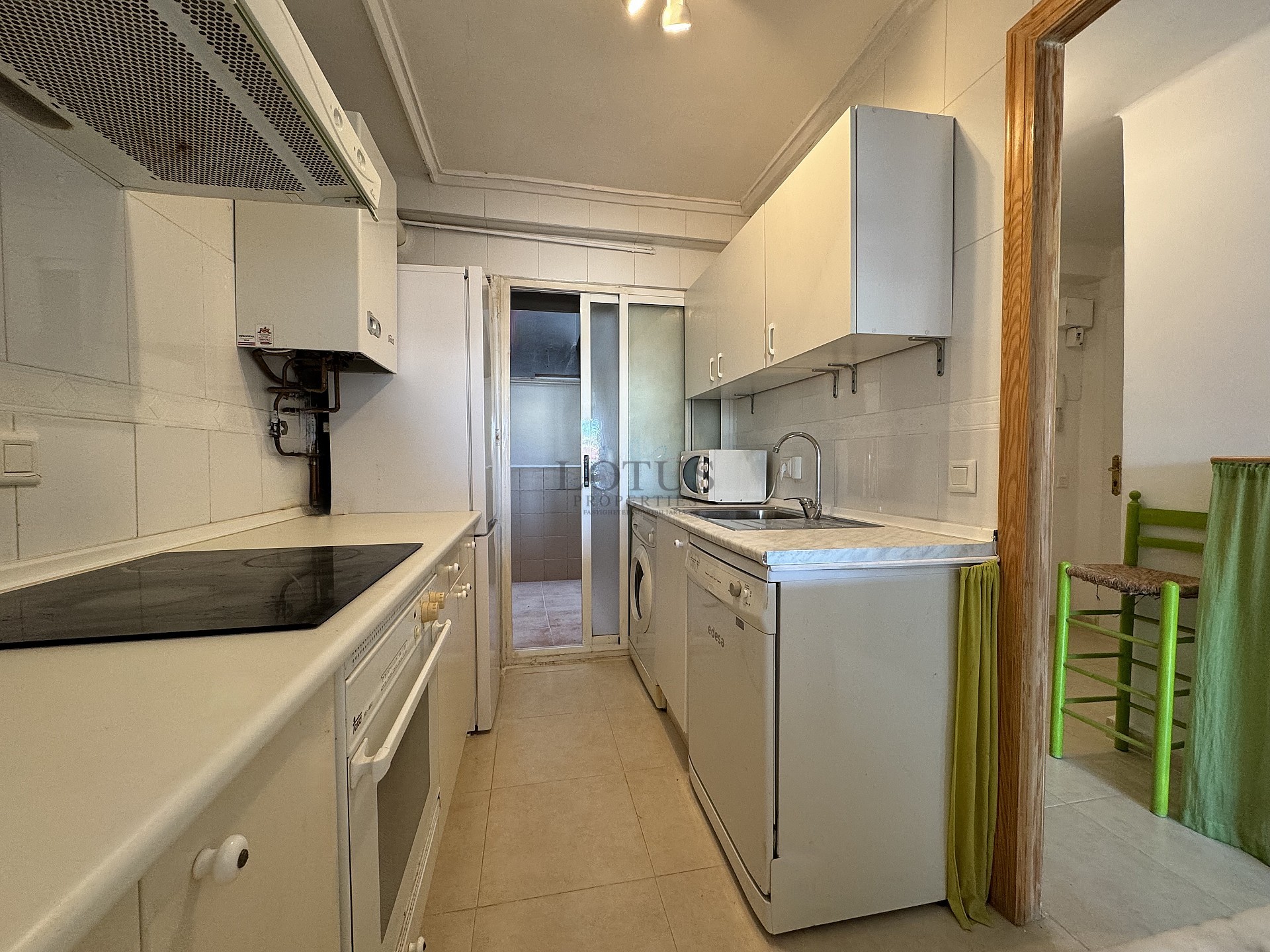 Fantastiskt läge 100 meter från Havet - Torrevieja  - Lotus Properties