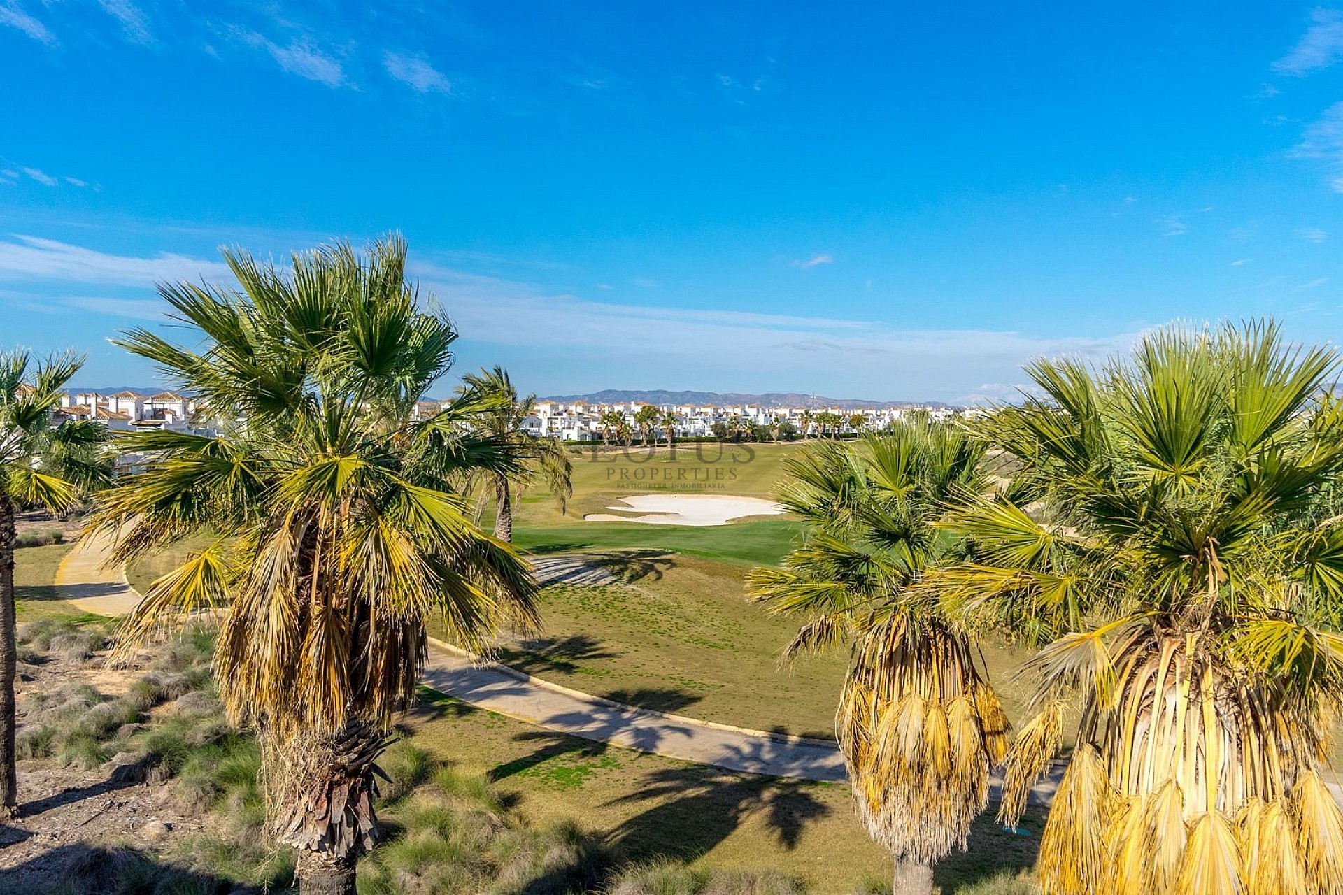 Fantastiskt fint parhus i La Torre Golf resort - Lotus Properties