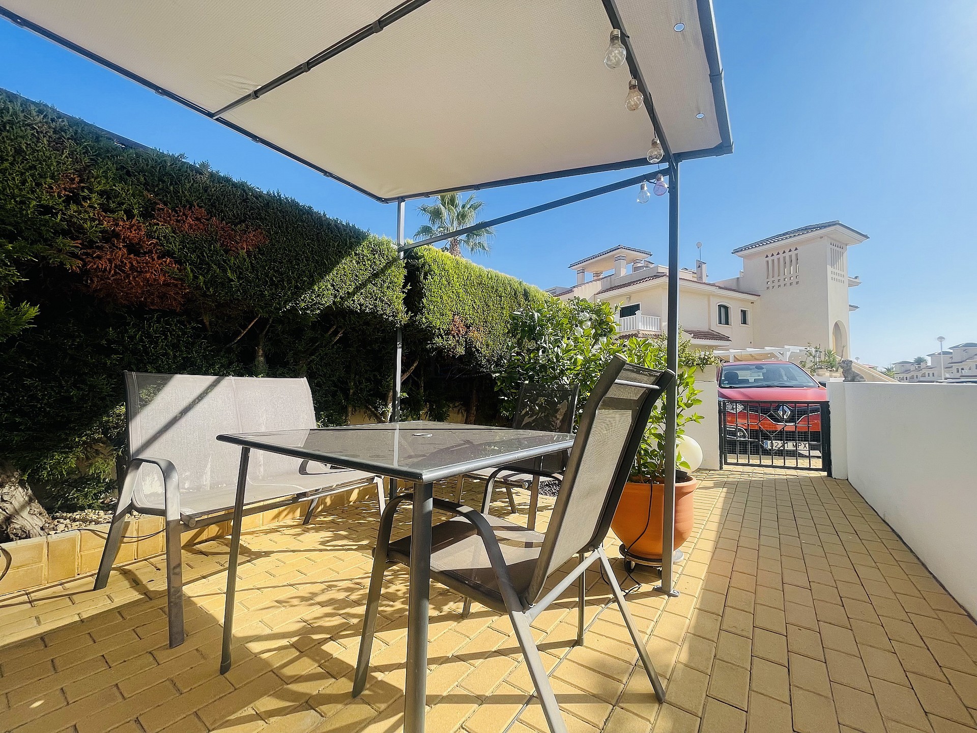 Radhus i vackra Residencial Albamar i Ciudad Quesada - Lotus Properties