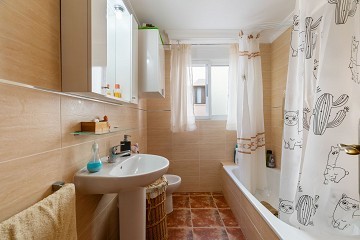 Appartement met 3 slaapkamers op slechts 300 meter van het strand van La Mata! - Lotus Properties