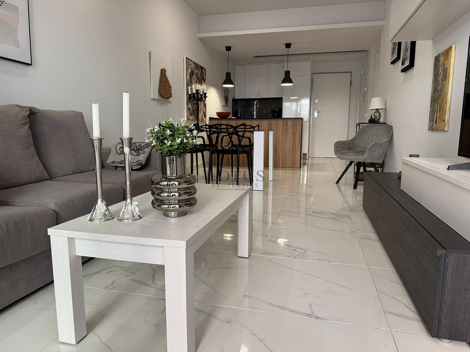 Fantastisk Markplan med Moderna Bekvämligheter - Lotus Properties