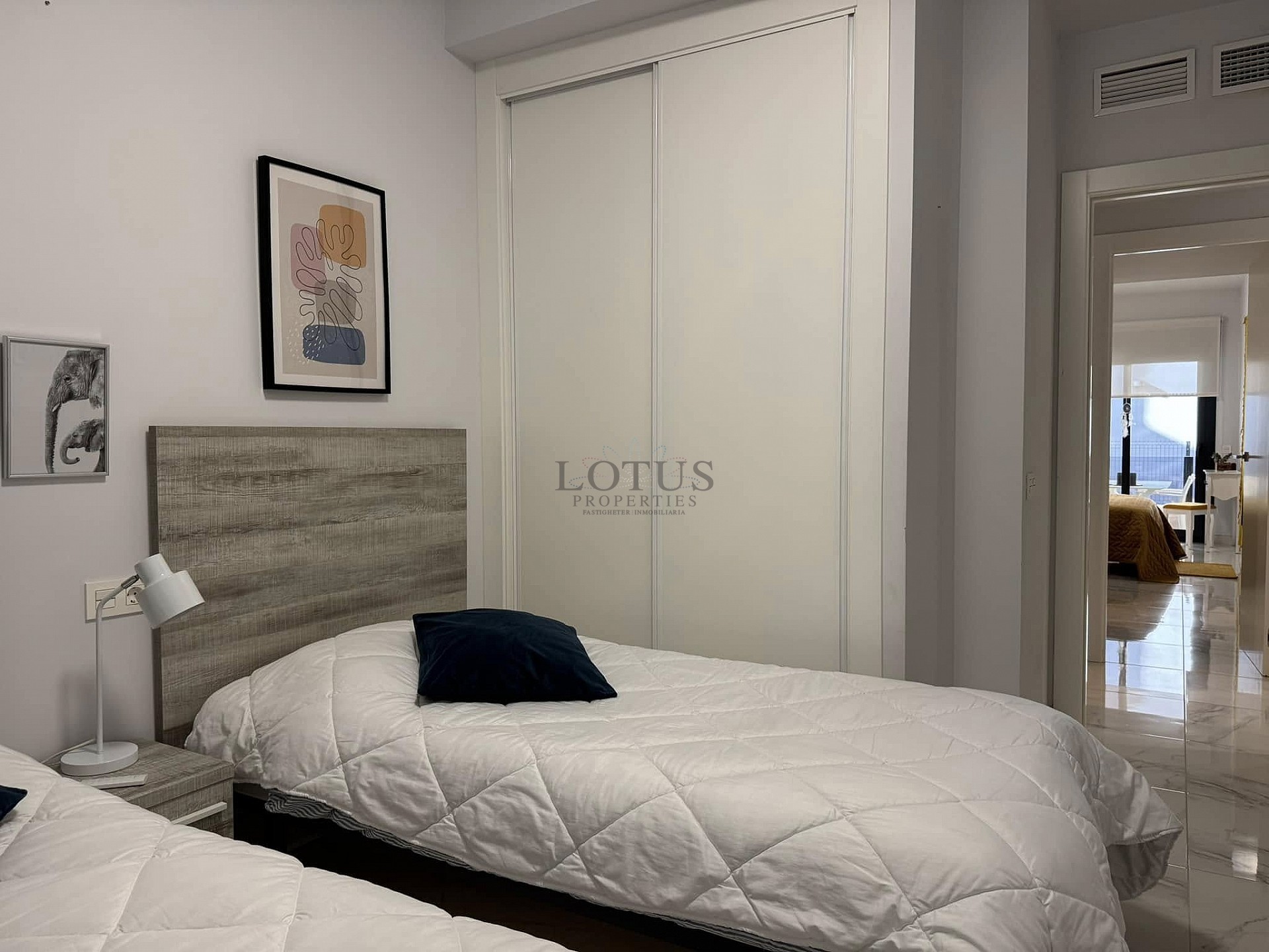 Fantastisk Markplan med Moderna Bekvämligheter - Lotus Properties