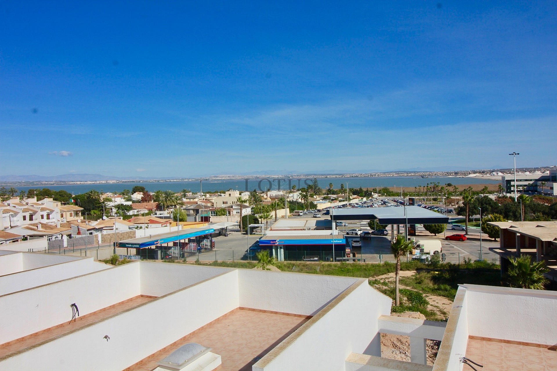 Nya & Prisvärda radhus - Torrevieja - Lotus Properties
