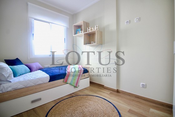Нья и Присварда рдхус - Торревьеха - Lotus Properties