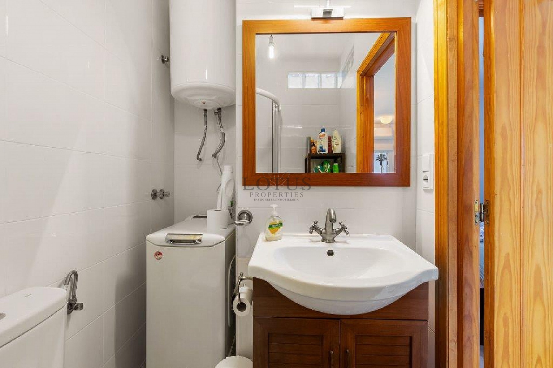 Fin Duplex lägenhet i El Chaparral med pool och terrass i väst läge! - Lotus Properties