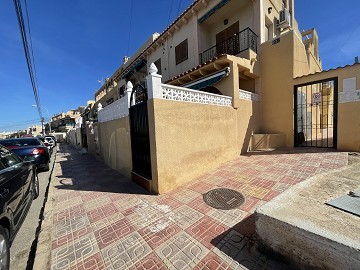 Mooi duplex appartement in El Chaparral met zwembad en terras op westlocatie! - Lotus Properties