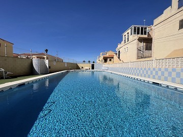 Mooi duplex appartement in El Chaparral met zwembad en terras op westlocatie! - Lotus Properties