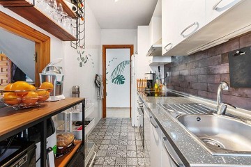 Pareltje met privé dakterras op slechts 250 m van Playa Los Locos - Lotus Properties