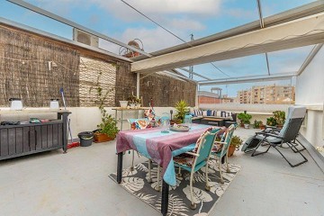 Pareltje met privé dakterras op slechts 250 m van Playa Los Locos - Lotus Properties