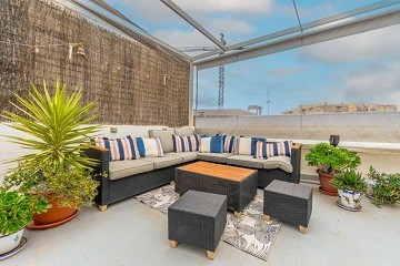 Pareltje met privé dakterras op slechts 250 m van Playa Los Locos - Lotus Properties
