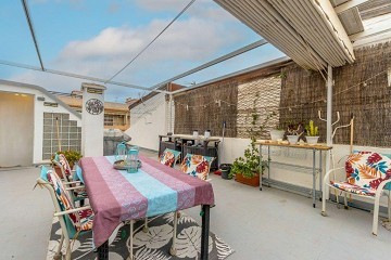 Pareltje met privé dakterras op slechts 250 m van Playa Los Locos - Lotus Properties