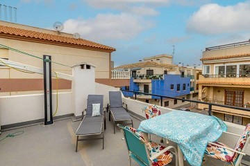 Pareltje met privé dakterras op slechts 250 m van Playa Los Locos - Lotus Properties