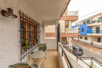 Pareltje met privé dakterras op slechts 250 m van Playa Los Locos - Lotus Properties