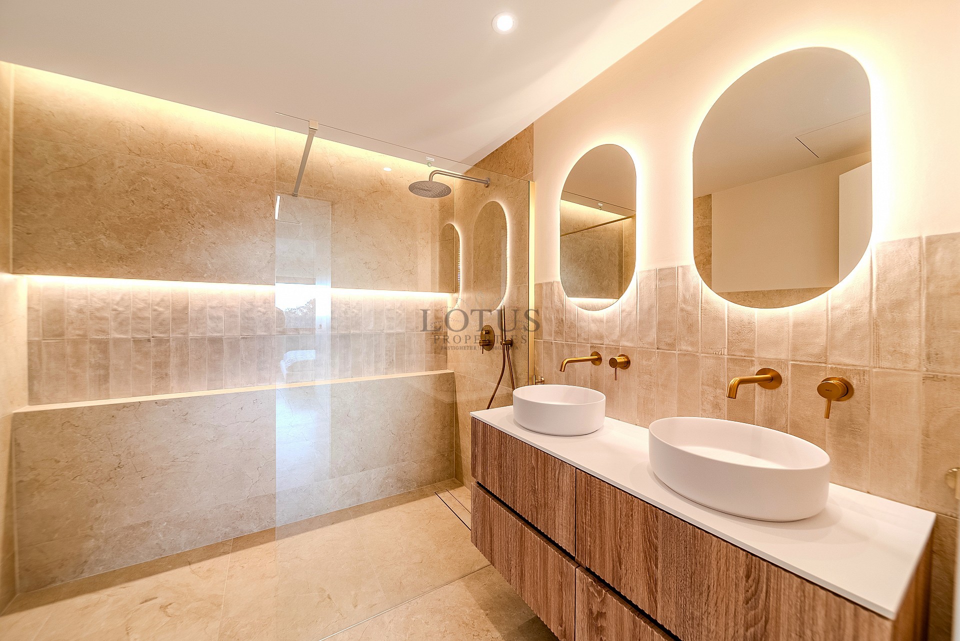 Lyxvilla till salu i Altea med imponerande utsikter - Lotus Properties