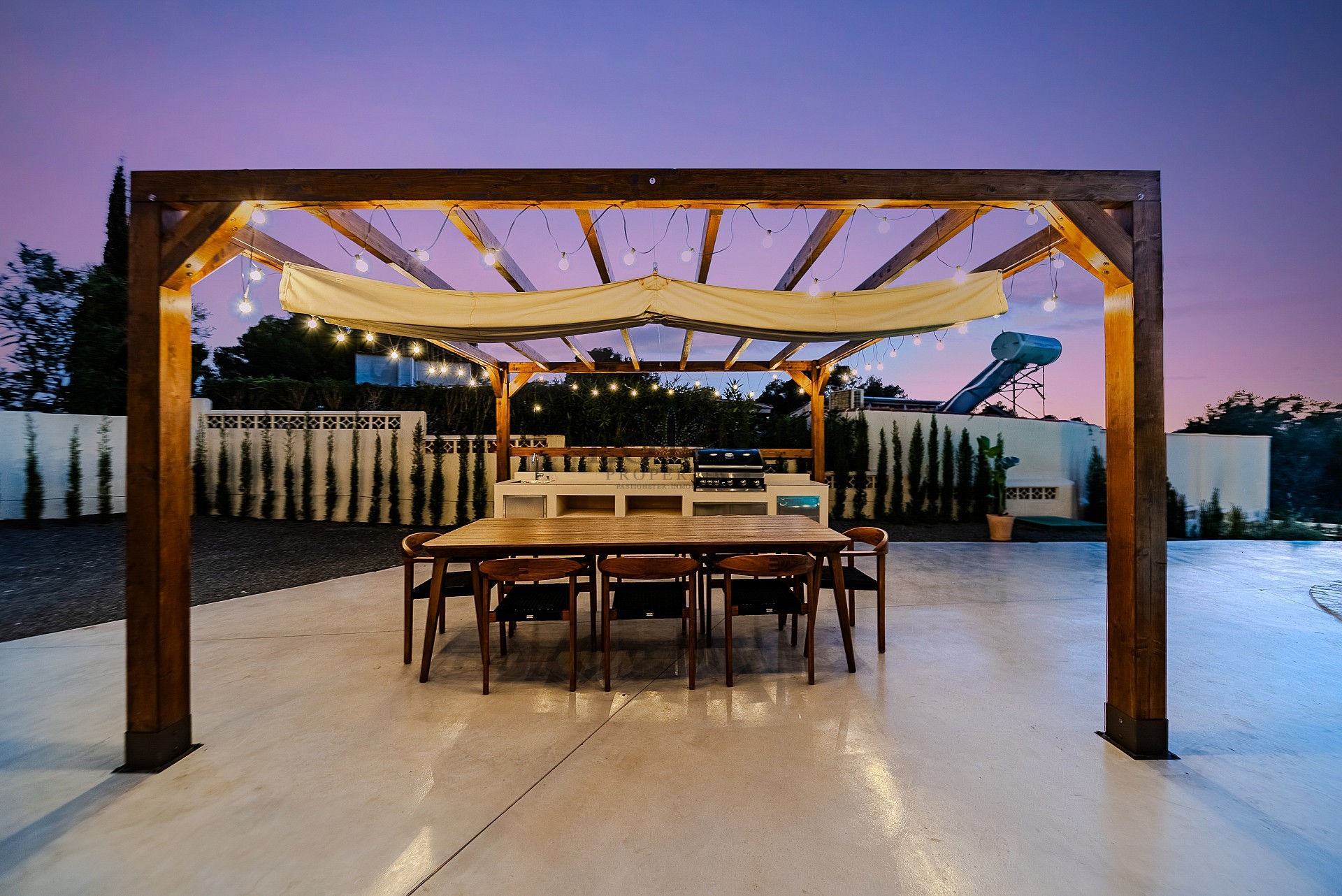 Lyxvilla till salu i Altea med imponerande utsikter - Lotus Properties