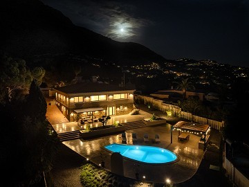 Luxe villa te koop in Altea met indrukwekkend uitzicht - Lotus Properties