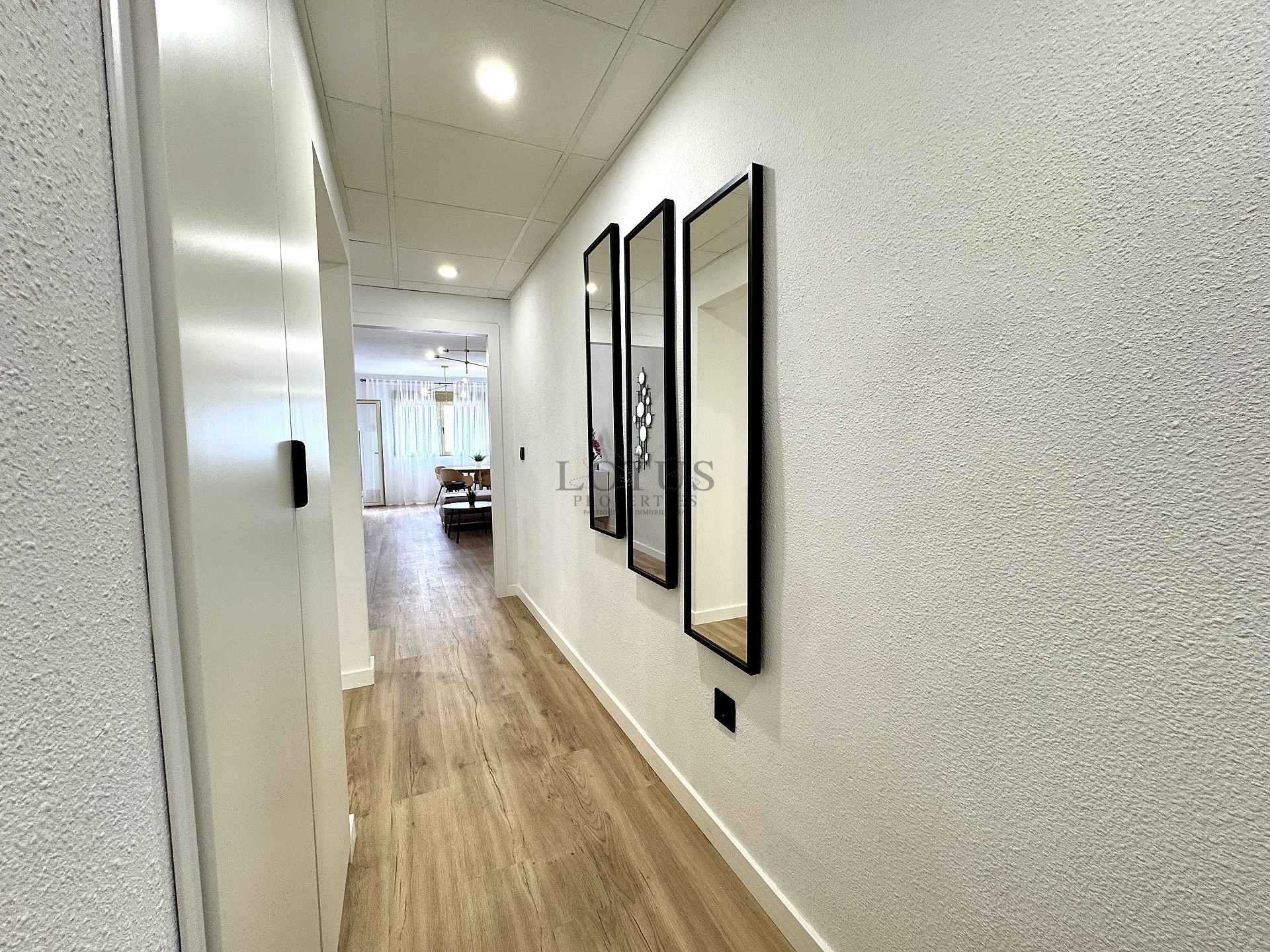 Reformed 3 bed 200 m to the beach - Lotus Properties