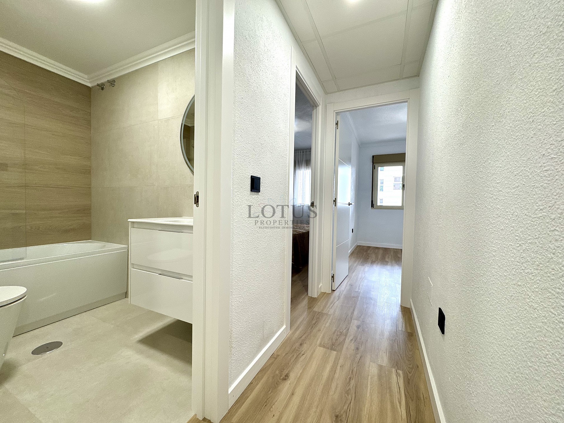 Reformed 3 bed 200 m to the beach - Lotus Properties