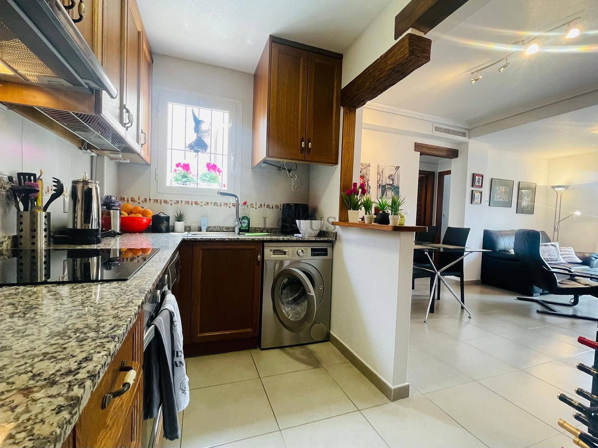 Super fin takvåning med takterrass i sydväst läge i Altos de la Bahia XI - Lotus Properties