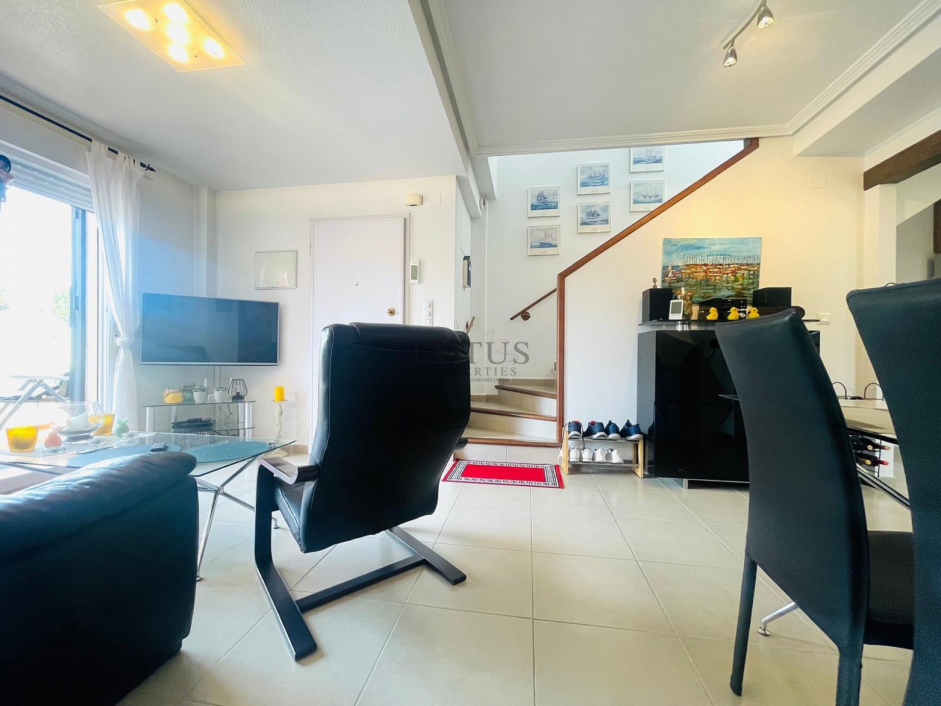 Super fin takvåning med takterrass i sydväst läge i Altos de la Bahia XI - Lotus Properties