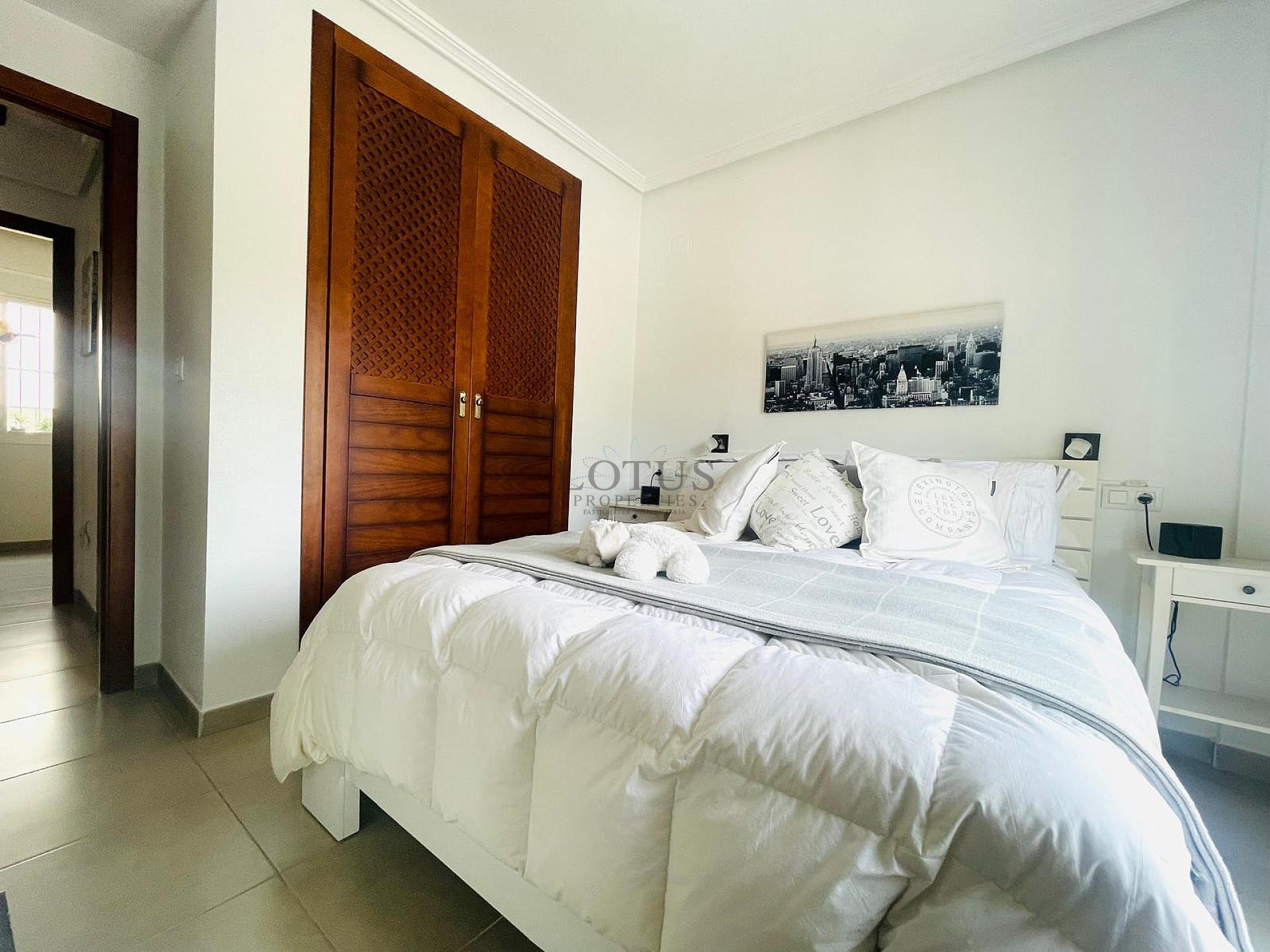 Super fin takvåning med takterrass i sydväst läge i Altos de la Bahia XI - Lotus Properties