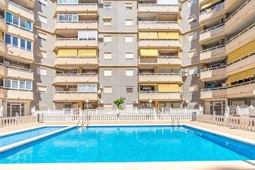 Хорошая 2-комнатная квартира в Нуэва Торревьеха с видом на бассейн - Lotus Properties