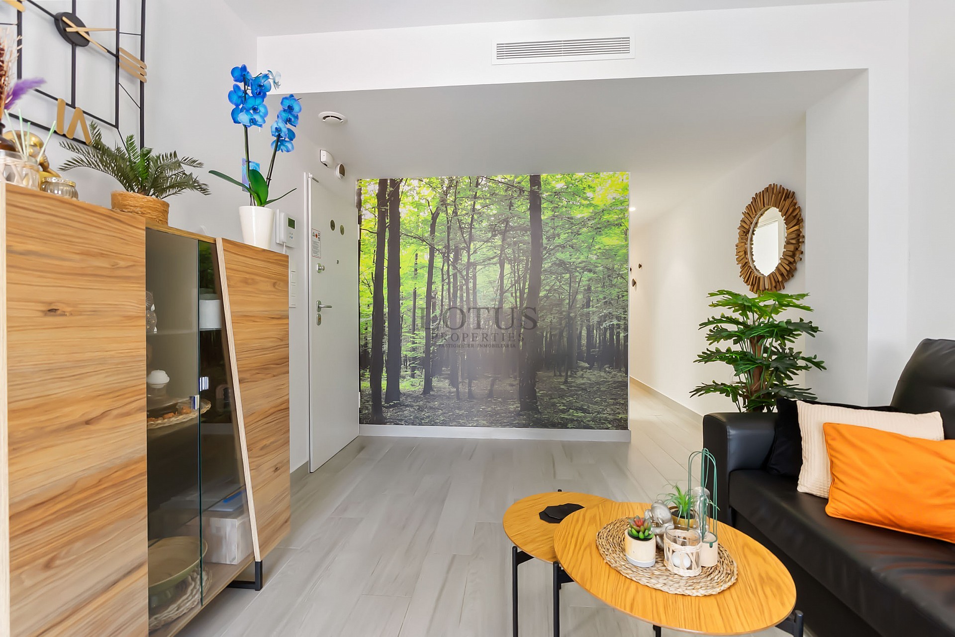 FANTASTISK LÄGENHET MED 3 SOVRUM BARA 90 METER FRÅN PLAYA DEL CURA I TORREVIEJA MED POOL  - Lotus Properties