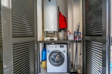 ФАНТАСТИЧЕСКАЯ КВАРТИРА С 3 СПАЛЬНЯМИ ВСЕГО В 90 МЕТРАХ ОТ ПЛАЙЯ ДЕЛЬ КУРА В ТОРРЕВЬЕХЕ С БАССЕЙНОМ - Lotus Properties