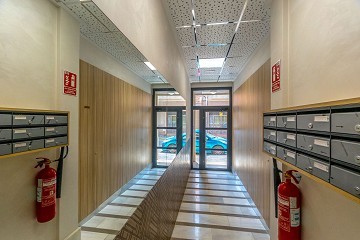ФАНТАСТИЧЕСКАЯ КВАРТИРА С 3 СПАЛЬНЯМИ ВСЕГО В 90 МЕТРАХ ОТ ПЛАЙЯ ДЕЛЬ КУРА В ТОРРЕВЬЕХЕ С БАССЕЙНОМ - Lotus Properties
