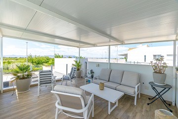 Fantastiskt fin modern villa i Daya Nueva med privat pool och magiskt utsikt - Lotus Properties
